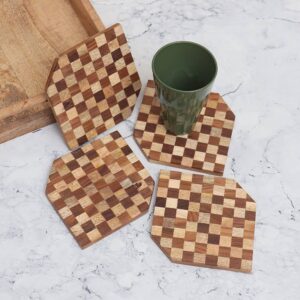 Checkered Wooden Coaster Set