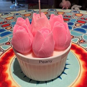 Seven Roses in a cup candle